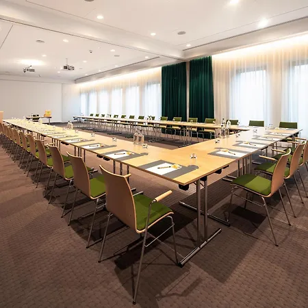 Intercityhotel Отель Падерборн