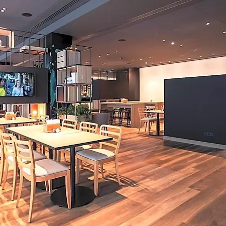 Intercityhotel 4*