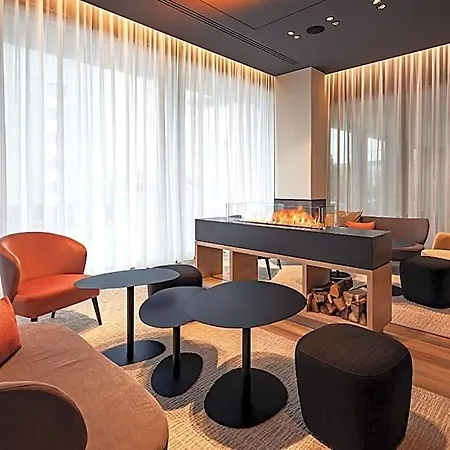 Intercityhotel 호텔