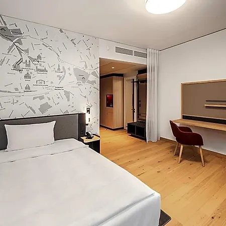 Intercityhotel 호텔 파더본