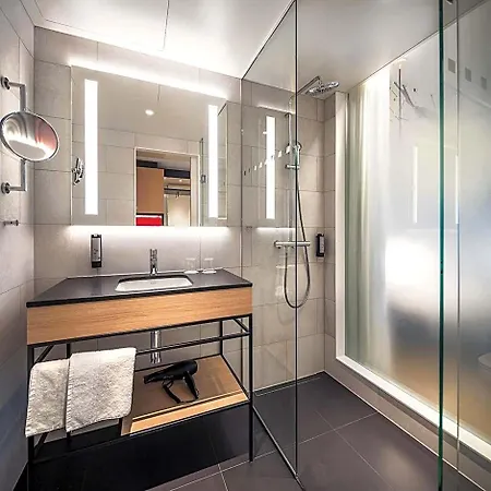 Intercityhotel 4* 파더본