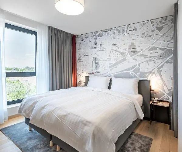 Hotel Intercityhotel 4*