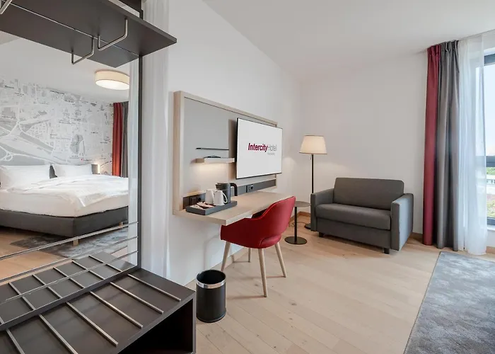 Hotel Intercityhotel 4*