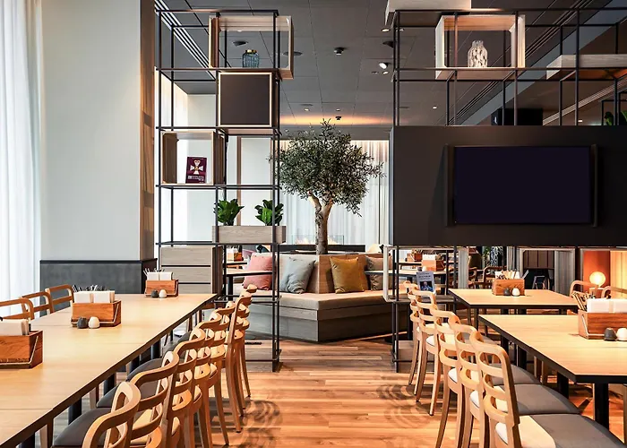 Intercityhotel Hotel 4*